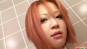 Анален кремпай за порно филм и зяпнала червенокоса аматьорка